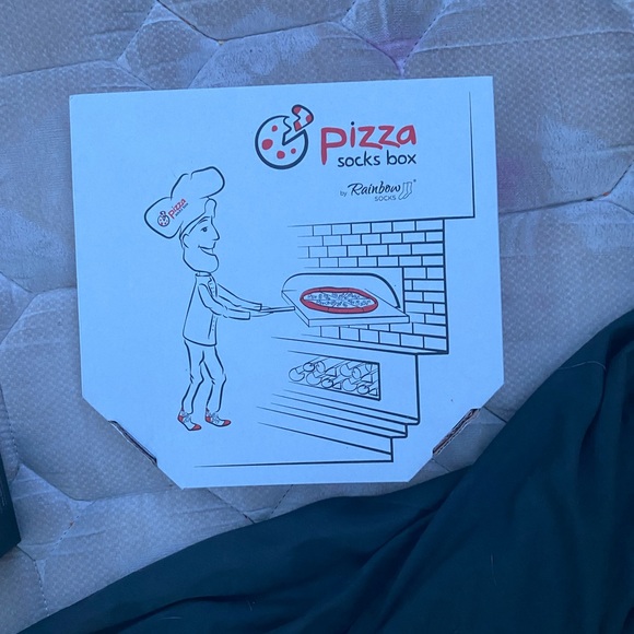 Pizza socks - Picture 2 of 3